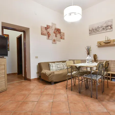 2 Bedroom Stunning In بيت للعطل